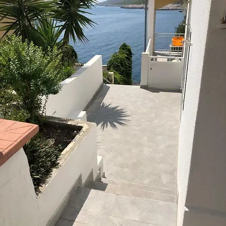 Apartman Laus Zavalatica